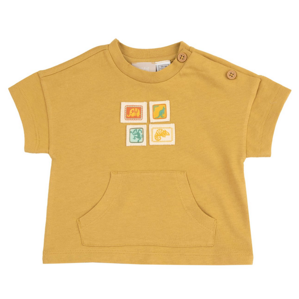 Chicco Baby T-Shirt in Senfgelb mit kleinen Tiermotiven und Knöpfen an der Schulter, weicher Stoff und bequem für den Alltag